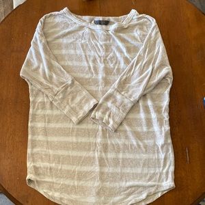 QUARTER SLEEVE STRIPE SWEATER